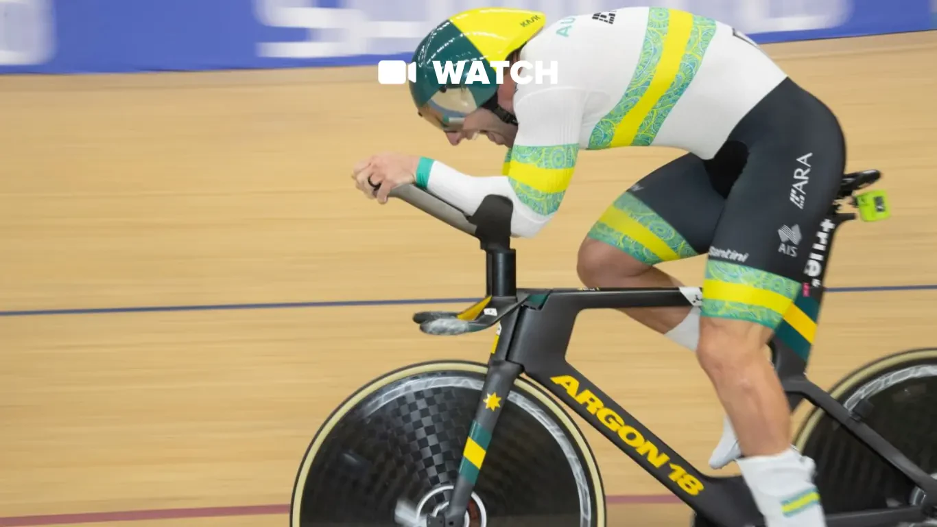 Photo of AusCycling rider training at velodrome.